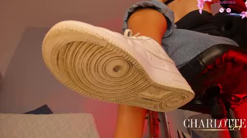charlotte  grey online show from 8, 5, 2026