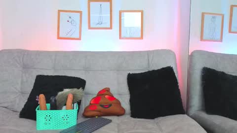 Charlotte online show from 31, 3, 2026