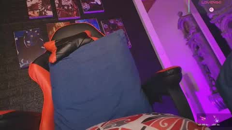 charlotte_cruzxx online show from 13, 5, 2026
