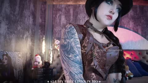 Snapshot of charlotte_germanotta_ chatting on 7, 1, 2025 Charlotte online show from 7, 1, 2025