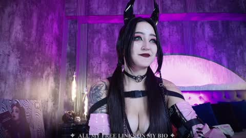 Snapshot of charlotte_germanotta_ chatting on 25, 1, 2025 Charlotte online show from 25, 1, 2025