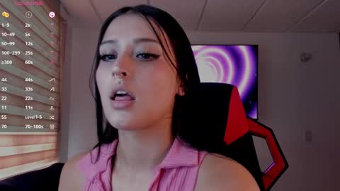 Charlotte  online show from 24, 9, 2025