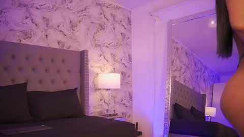 Charlotte online show from 13, 10, 2025