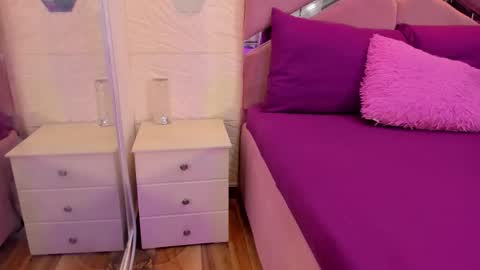 Charlotte Icee online show from 1, 10, 2025