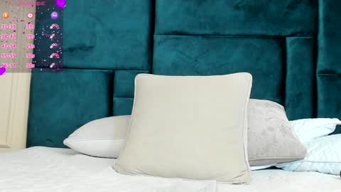 Snapshot of charlotte_mayers chatting on 24, 12, 2024 Charlotte Mayers online show from 24, 12, 2024