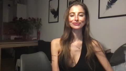 Charlotte Roche online show from 19, 2, 2025