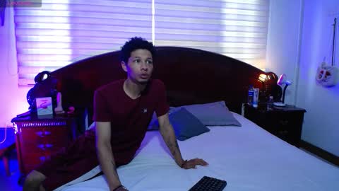 Snapshot of charlotte_russo_ chatting on 30, 11, 2025 Charlotte online show from 30, 11, 2025