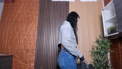Snapshot of charlotte_whitee1 chatting on 6, 2, 2025 Charlotte  Everyday From 0700 to 1300 Col Time online show from 6, 2, 2025