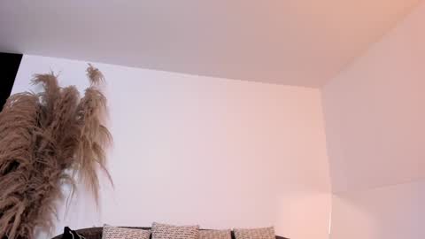 Snapshot of charlotte_whitee1 chatting on 8, 3, 2025 Charlotte  Everyday From 0700 to 1300 Col Time online show from 8, 3, 2025