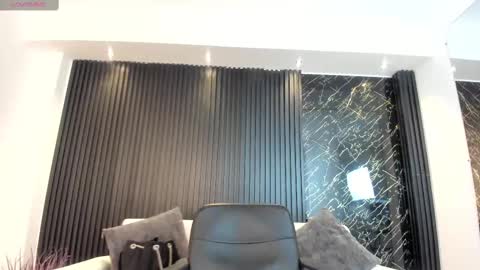 Snapshot of charlotte_whitee1 chatting on 12, 3, 2025 Charlotte  Everyday From 0700 to 1300 Col Time online show from 12, 3, 2025