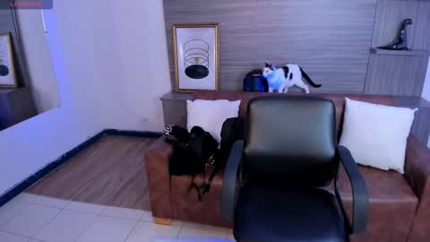 Snapshot of charlotte_whitee1 chatting on 12, 9, 2025 Charlotte  Everyday From 0700 to 1300 Col Time online show from 12, 9, 2025