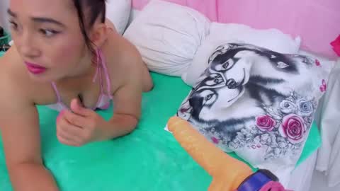 Snapshot of charlotte_x1 chatting on 7, 4, 2026 Charlotte online show from 7, 4, 2026