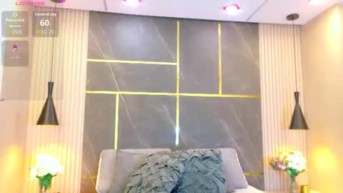 charlottebrandt_ online show from 13, 6, 2026