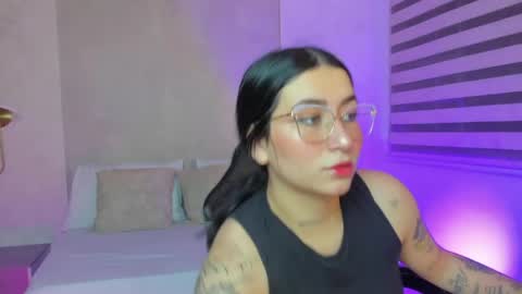 Snapshot of charlottee27_ chatting on 20, 5, 2026 Charlottee online show from 20, 5, 2026