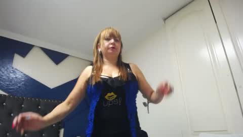 Snapshot of charlottee_brown2 chatting on 4, 2, 2025 C H A R L O T T E online show from 4, 2, 2025