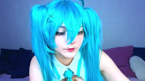 charlotteharuko online show from 14, 11, 2025