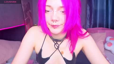 charlotteharuko online show from 15, 4, 2026