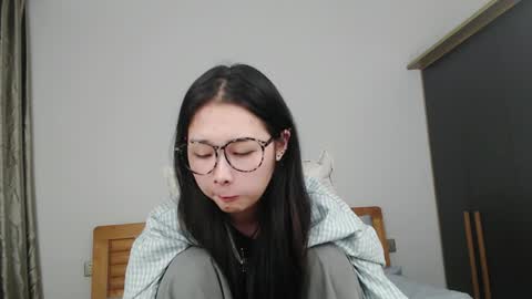 Snapshot of charlottelin chatting on 8, 12, 2024 Charlotte online show from 8, 12, 2024