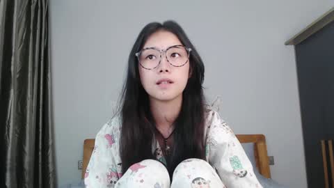 Snapshot of charlottelin chatting on 10, 12, 2024 Charlotte online show from 10, 12, 2024