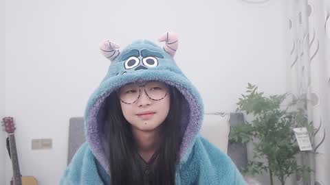 Snapshot of charlottelin chatting on 3, 1, 2025 Charlotte online show from 3, 1, 2025