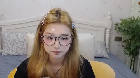 Snapshot of charlottelin chatting on 18, 10, 2025 Charlotte online show from 18, 10, 2025