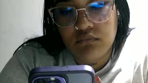 charlottequeen_21 online show from 14, 4, 2026