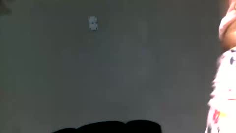 charlottequeen_21 online show from 16, 4, 2026