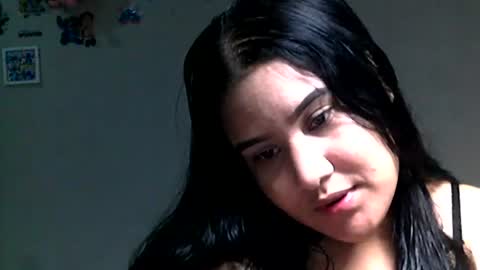 charlottequeen_21 online show from 8, 7, 2026
