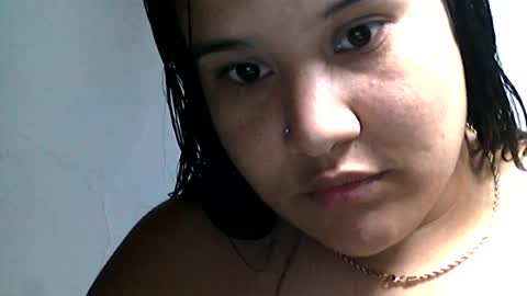 charlottequeen_21 online show from 30, 7, 2026