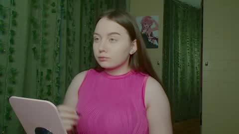 Snapshot of charlottewip chatting on 2, 3, 2025 Kira online show from 2, 3, 2025