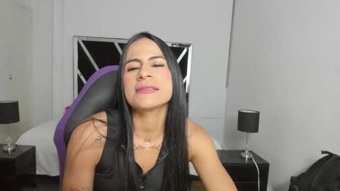    online show from 25, 10, 2025