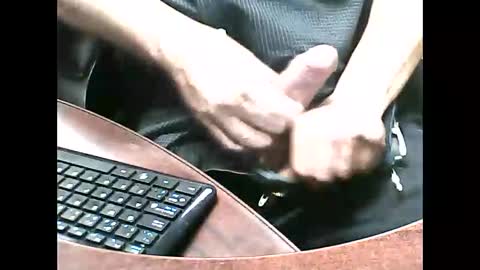 Snapshot of charmeur2672 chatting on 16, 9, 2025 charmeur2672 online show from 16, 9, 2025