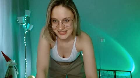 Michelle  online show from 16, 1, 2025