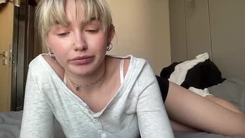 my fansly Charming daisy              My Wishlist  for new toys     online show from 14, 2, 2025