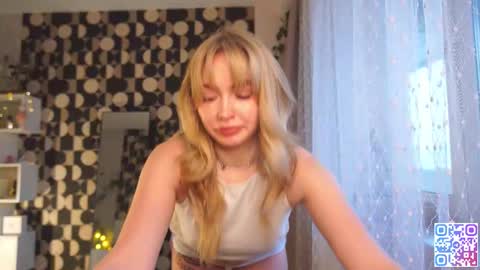 my fansly Charming daisy              My Wishlist  for new toys     online show from 4, 12, 2025