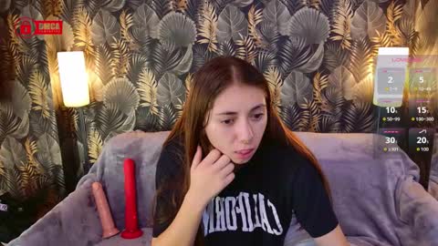 Snapshot of charming_lia chatting on 24, 10, 2025 CharmingLIA online show from 24, 10, 2025