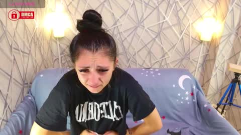 Snapshot of charming_lia chatting on 6, 11, 2025 CharmingLIA online show from 6, 11, 2025