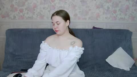 charming_lolla online show from 24, 1, 2025