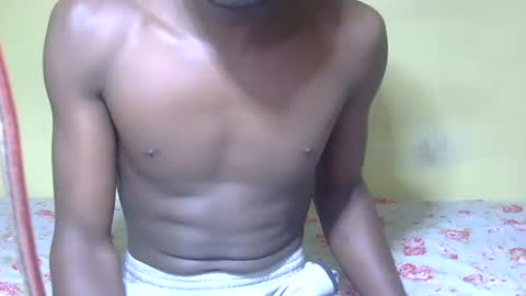 Snapshot of charmzboy chatting on 5, 10, 2025 charmzboy online show from 5, 10, 2025