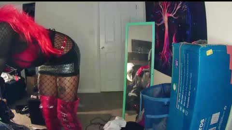 Snapshot of charr1barr chatting on 2, 1, 2025 Miss Chocolate online show from 2, 1, 2025