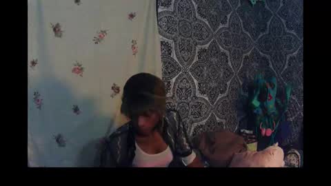 Snapshot of charr1barr chatting on 31, 1, 2025 Miss Chocolate online show from 31, 1, 2025