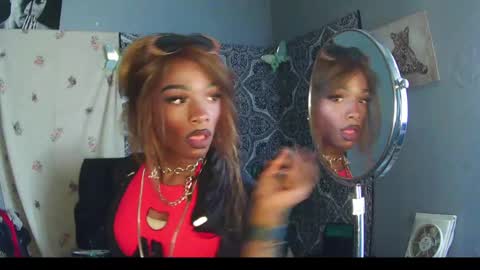 Snapshot of charr1barr chatting on 2, 3, 2025 Miss Chocolate online show from 2, 3, 2025