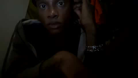 Snapshot of charr1barr chatting on 19, 10, 2025 Miss Chocolate online show from 19, 10, 2025