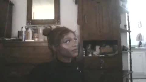 Snapshot of charr1barr chatting on 7, 11, 2025 Miss Chocolate online show from 7, 11, 2025