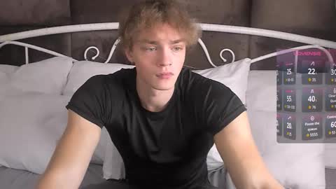 Snapshot of chase_muscular chatting on 8, 11, 2025 Chase online show from 8, 11, 2025