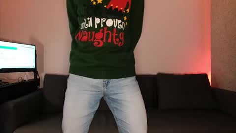 Snapshot of chasingwhiterabbit chatting on 21, 12, 2025 Chasing Rabbit online show from 21, 12, 2025