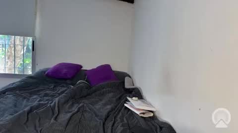 Snapshot of chavitaxxx chatting on 13, 10, 2025 chavitaxxx online show from 13, 10, 2025