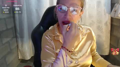 CHAYLA VICTORIA RUIZ  online show from 19, 3, 2026