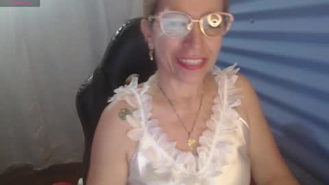 CHAYLA VICTORIA RUIZ  online show from 3, 5, 2026