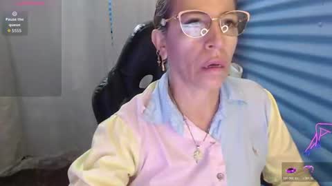 CHAYLA VICTORIA RUIZ  online show from 12, 6, 2026